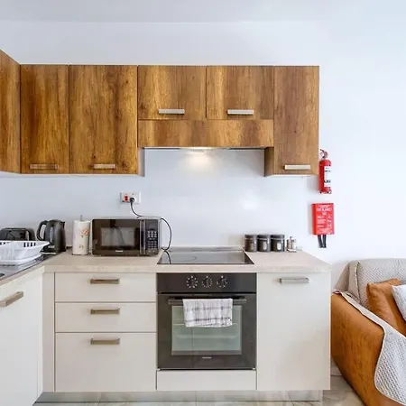 Thirtynine Homey 1-bed In * Sliema
