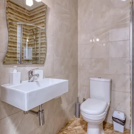 Thirtynine Homey 1-bed In Appartement Sliema