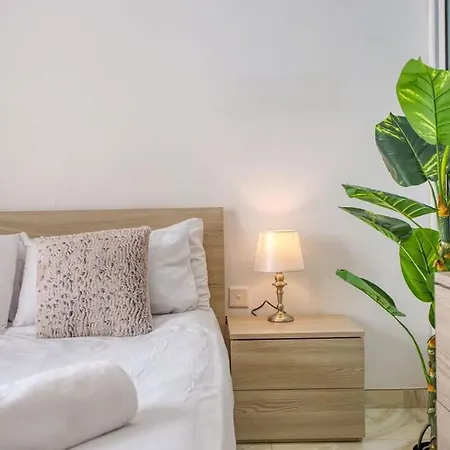 Thirtynine Homey 1-bed In Sliema